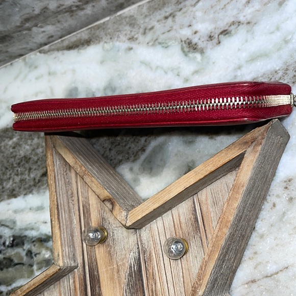 Yves Saint Laurent RED Leather Zip Around Long Wallet - Picture 2 of 15